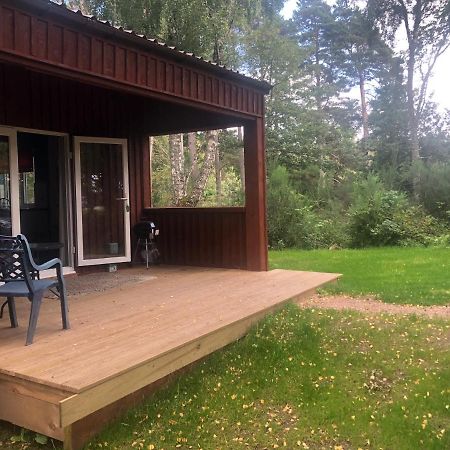 The South Cabin At Easter Arr Нэрн Экстерьер фото